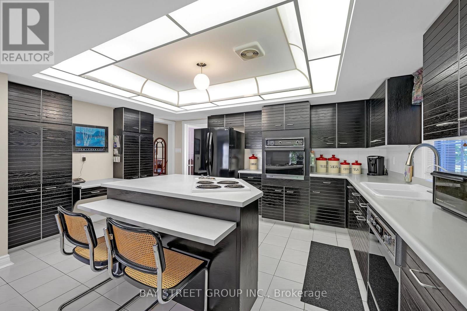 53 STRATHEARN AVENUE - 17