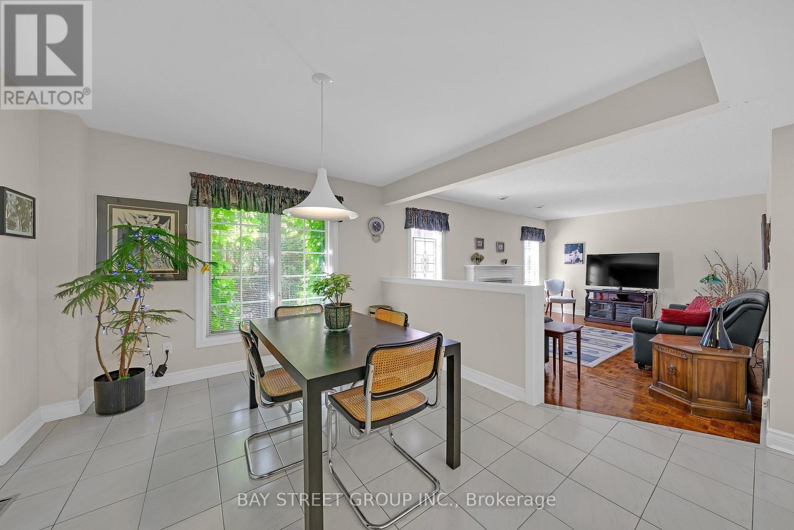 53 STRATHEARN AVENUE - 18