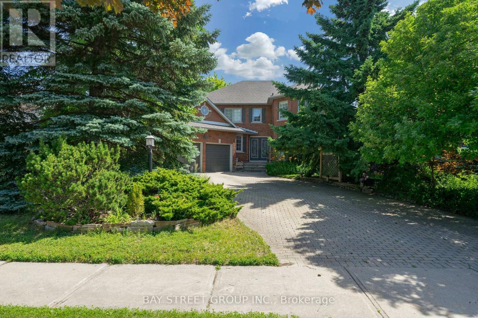 53 STRATHEARN AVENUE - 2