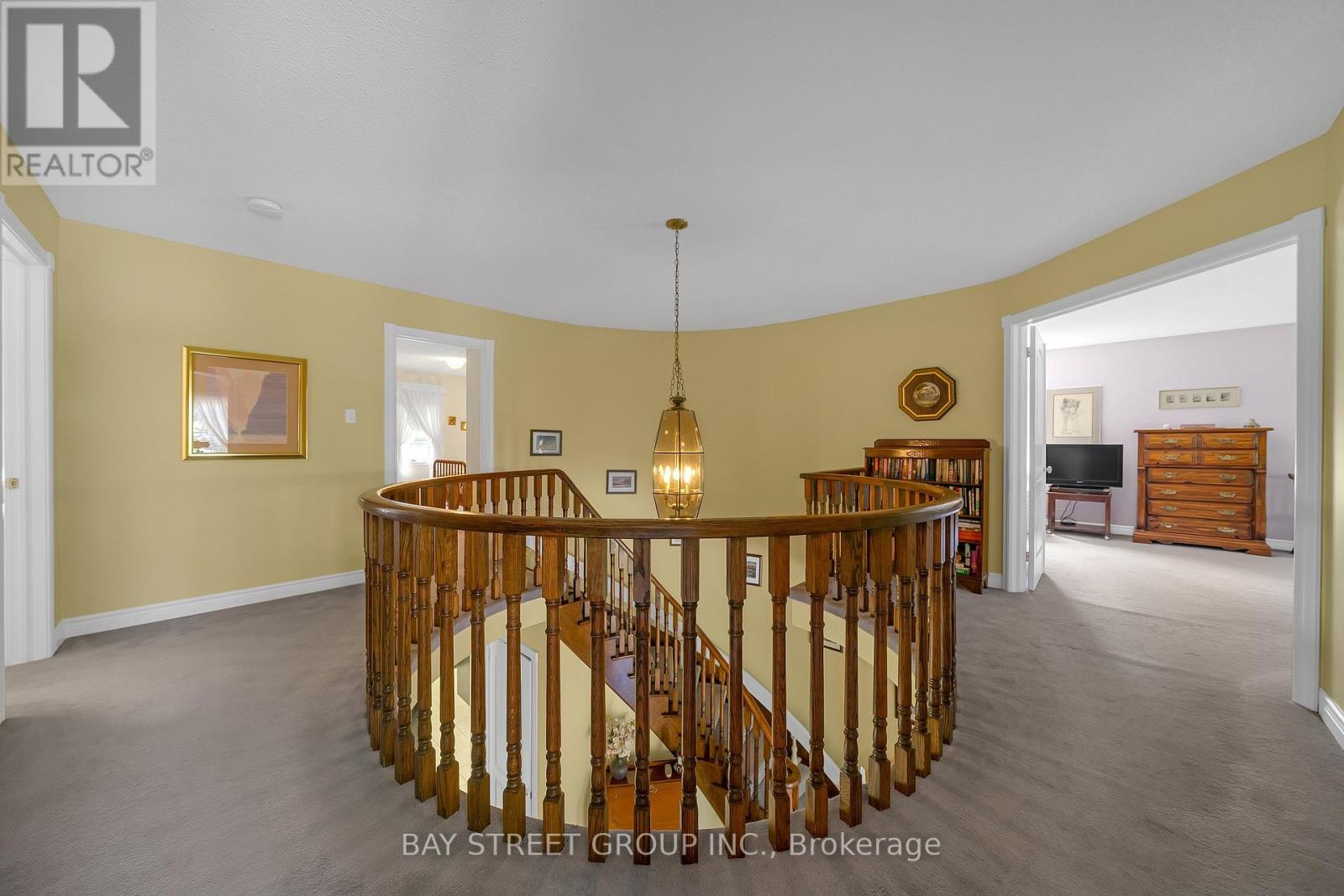 53 STRATHEARN AVENUE - 32