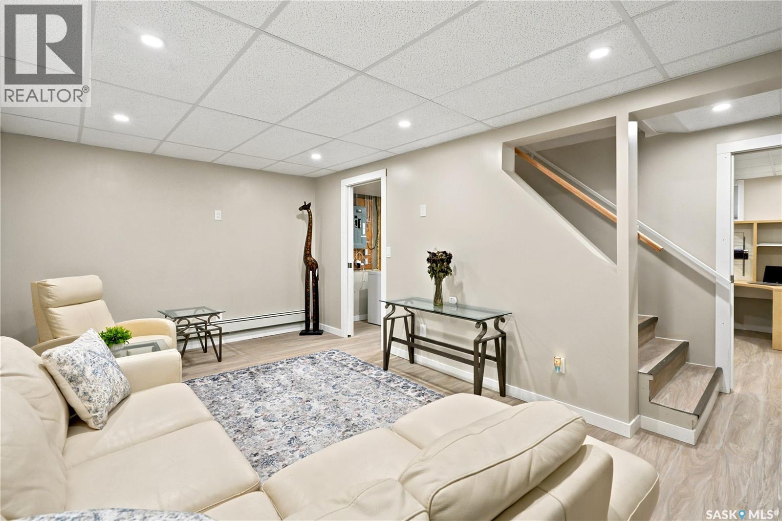 #36 210 Camponi PLACE - 19