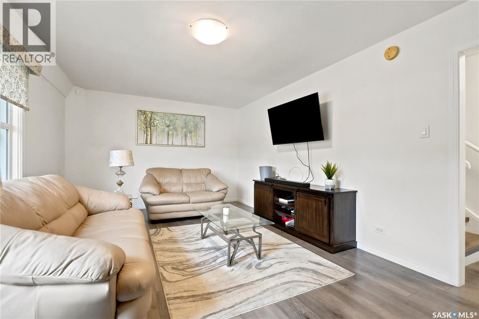 #36 210 Camponi PLACE - 5