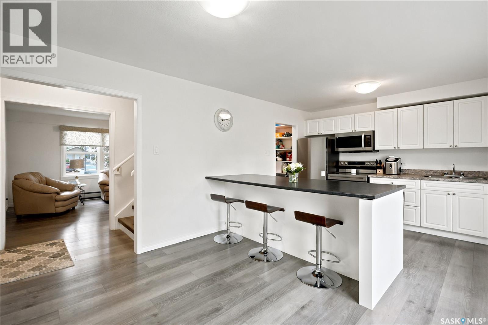#36 210 Camponi PLACE - 7
