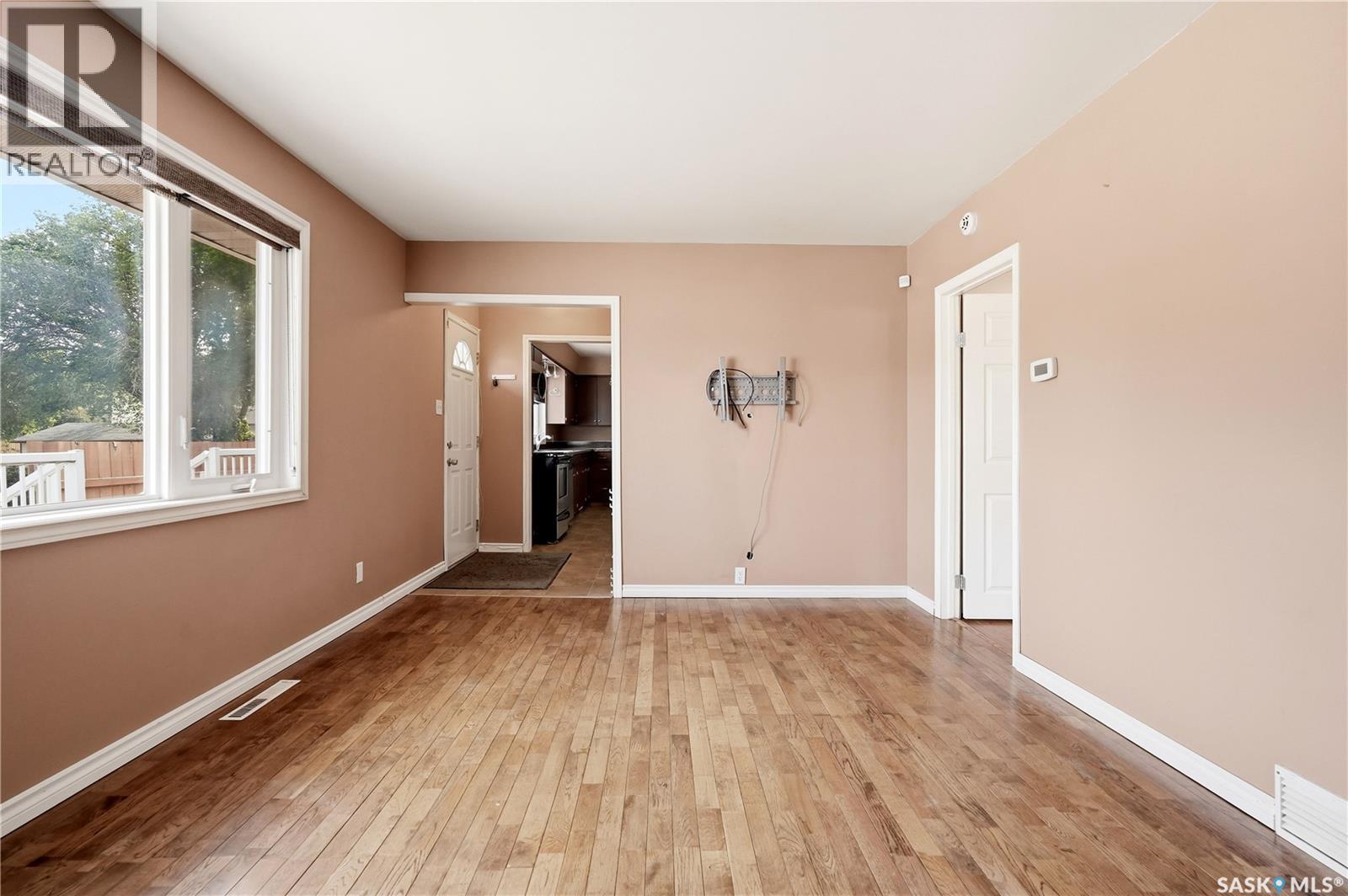 1086 9th AVENUE SW - 17