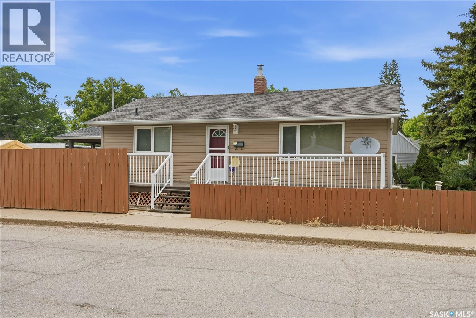 1086 9th AVENUE SW - 2