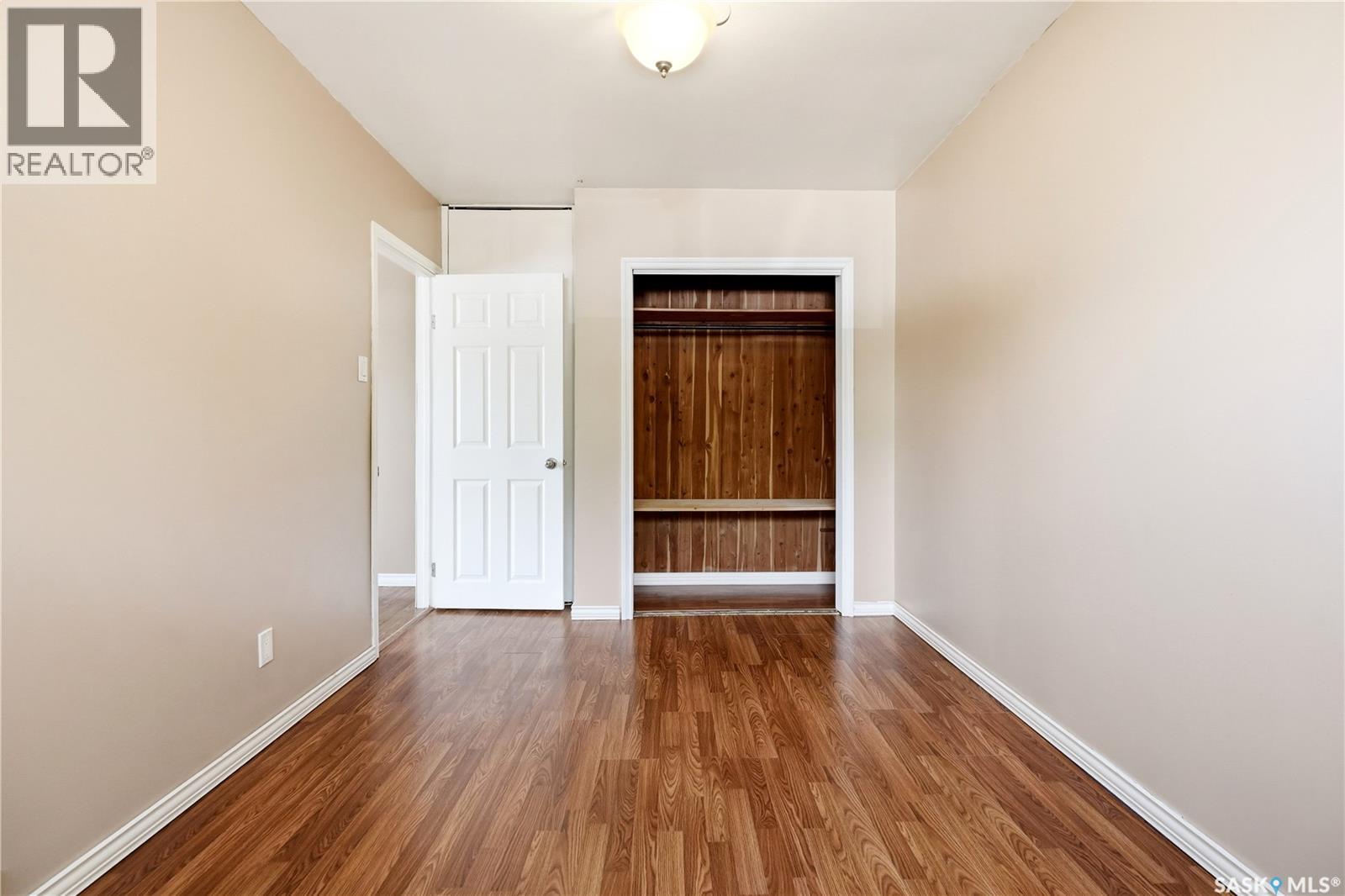 1086 9th AVENUE SW - 22