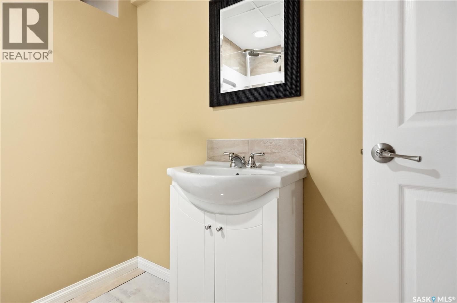 1086 9th AVENUE SW - 33