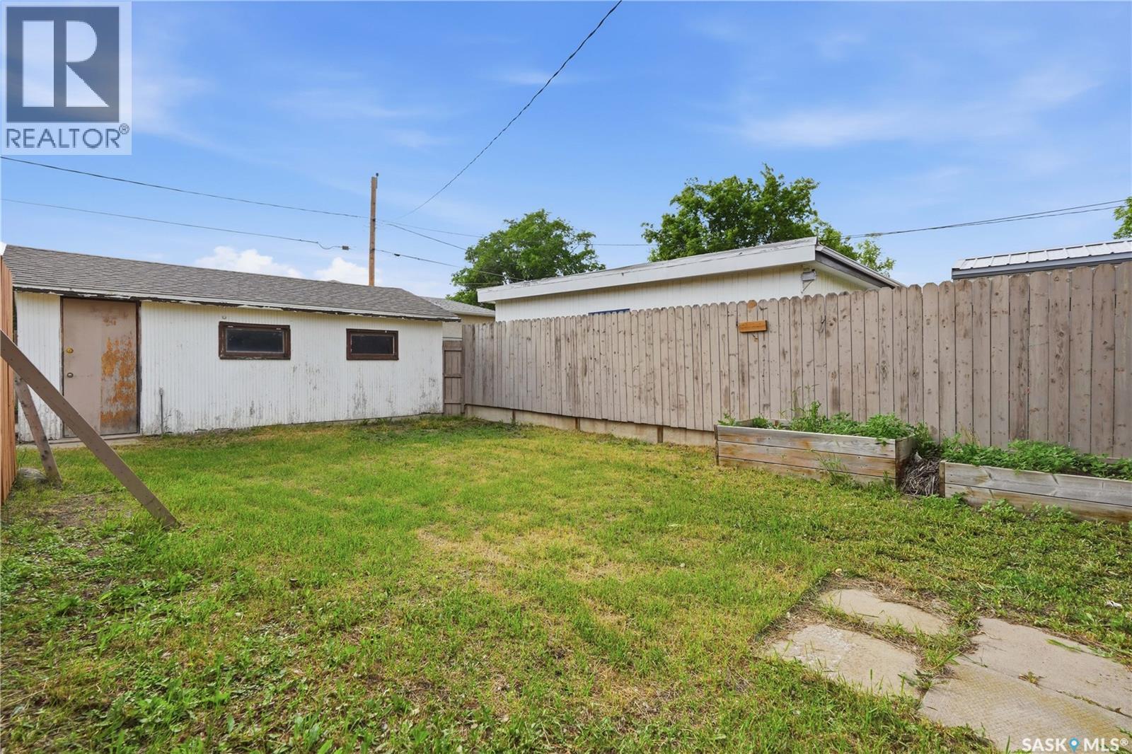1086 9th AVENUE SW - 42