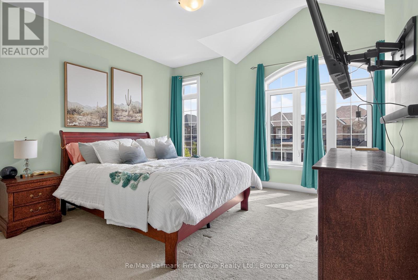 22 HAYERAFT STREET - 24