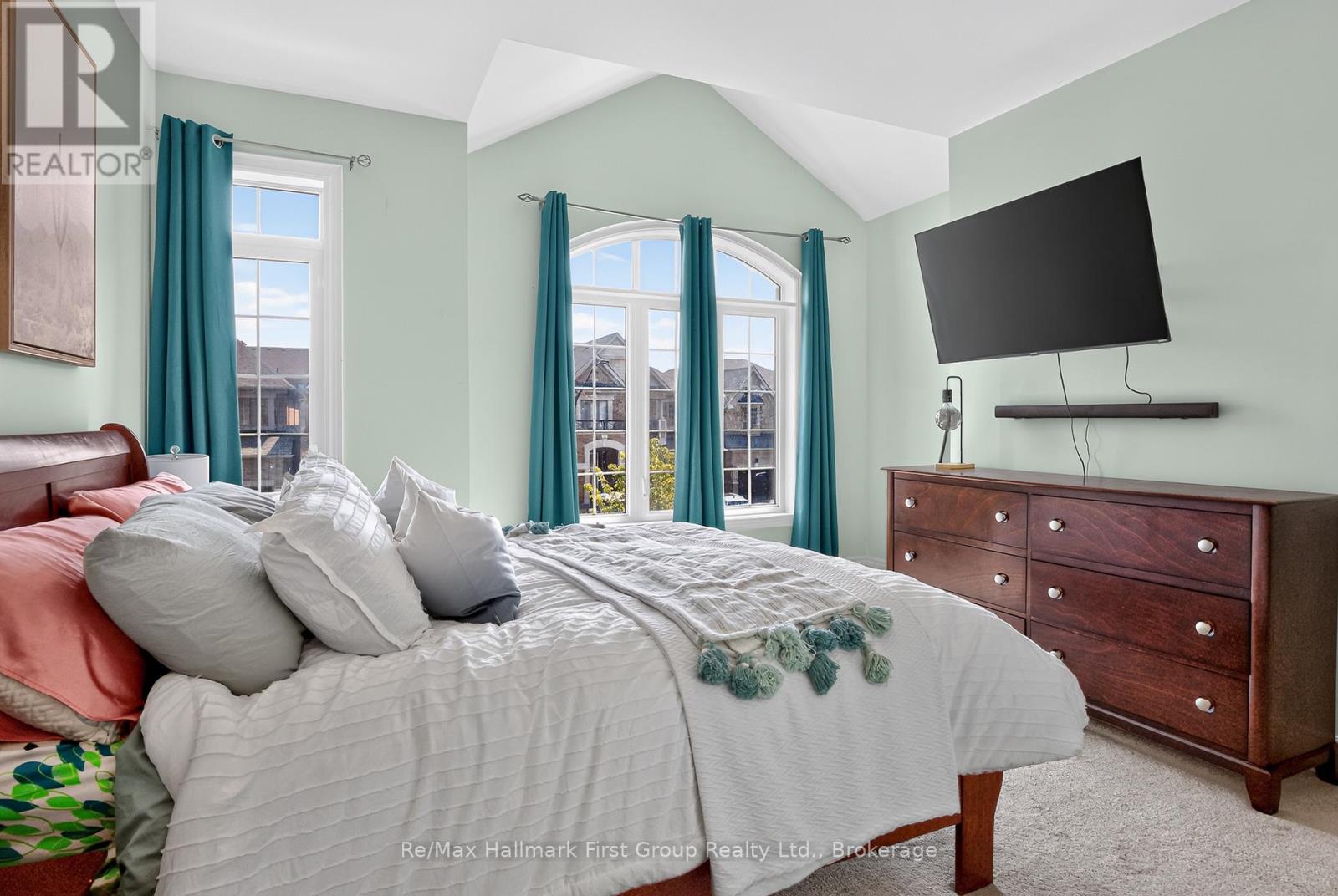 22 HAYERAFT STREET - 25