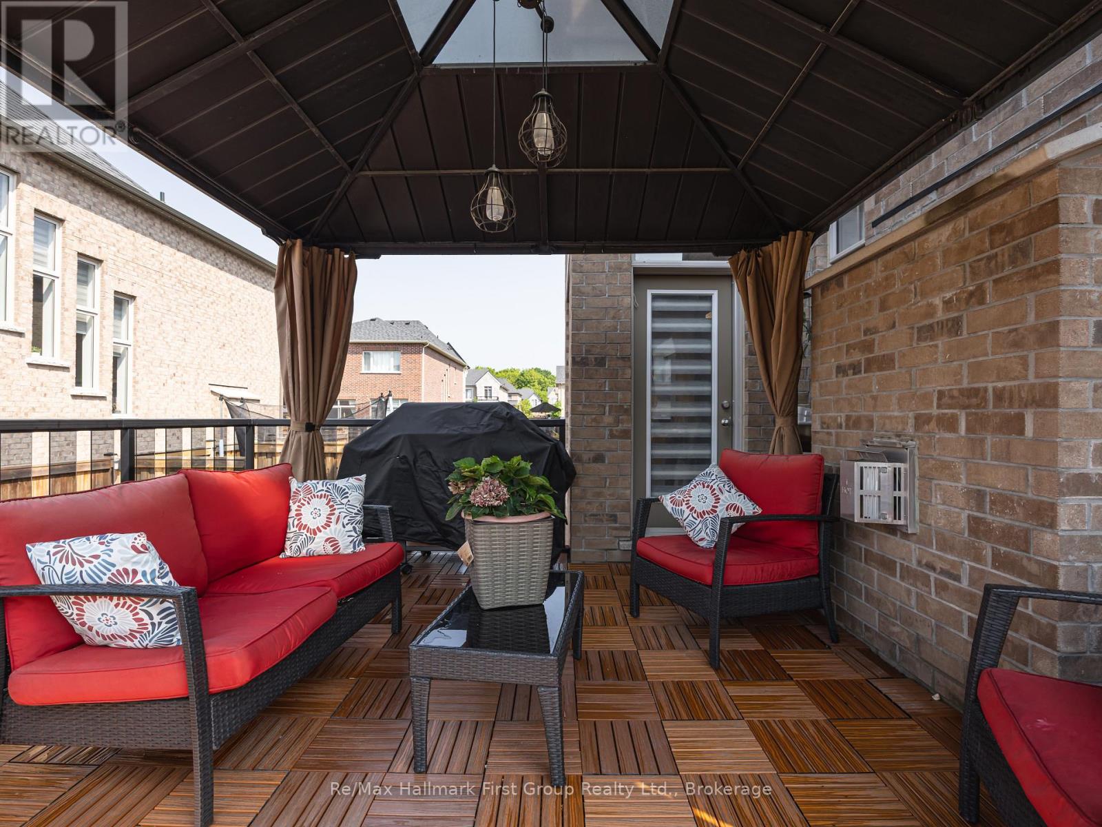 22 HAYERAFT STREET - 22