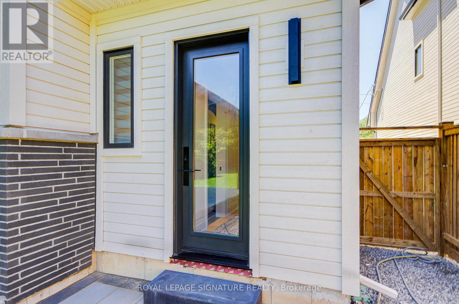 971 FILMANDALE ROAD - 44