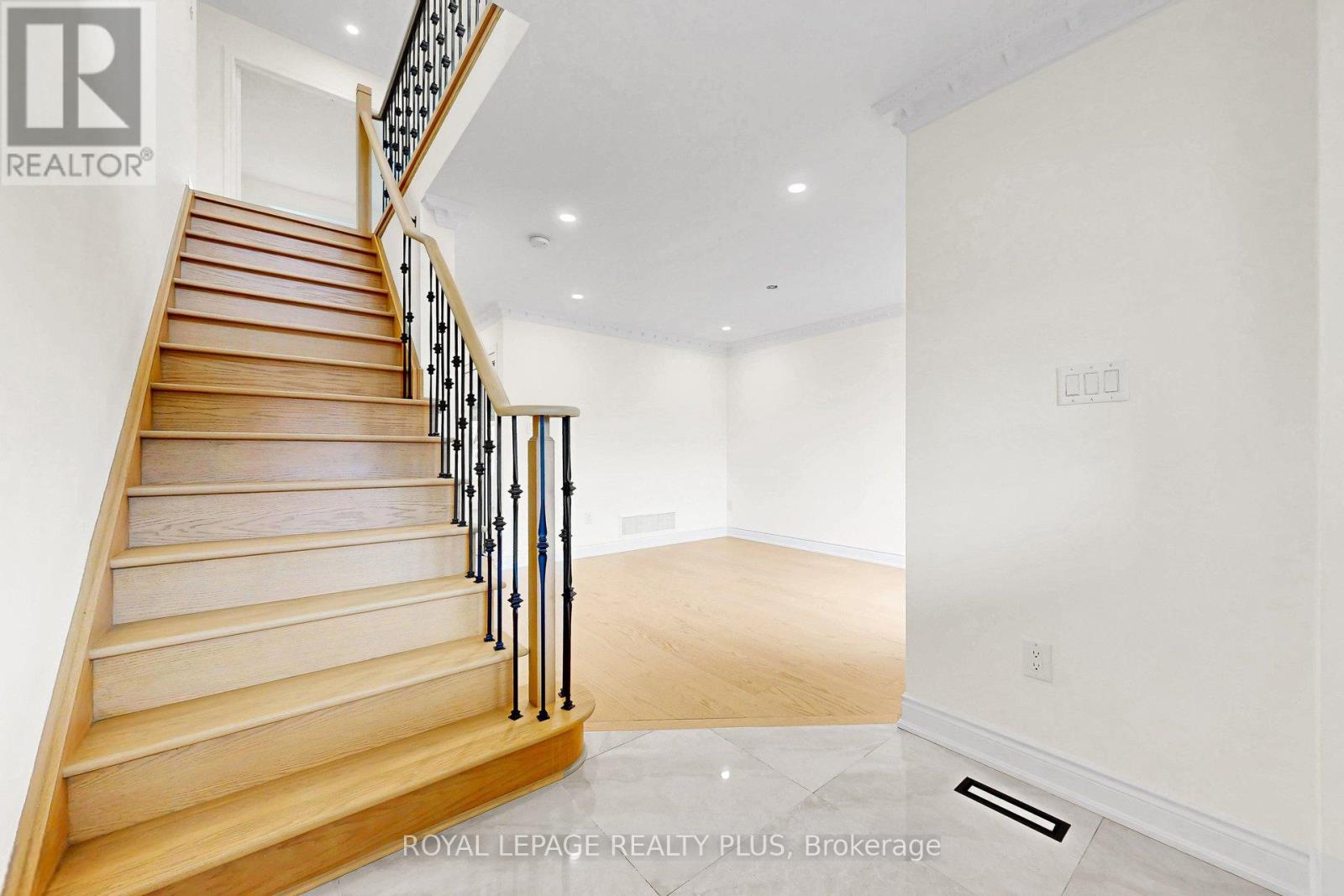 3249 MCDOWELL DRIVE - 6