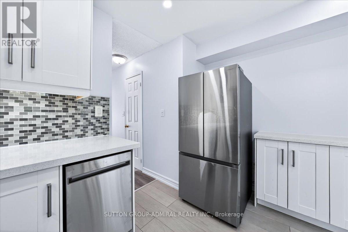 #35 75 STRATHAVEN DRIVE - 15