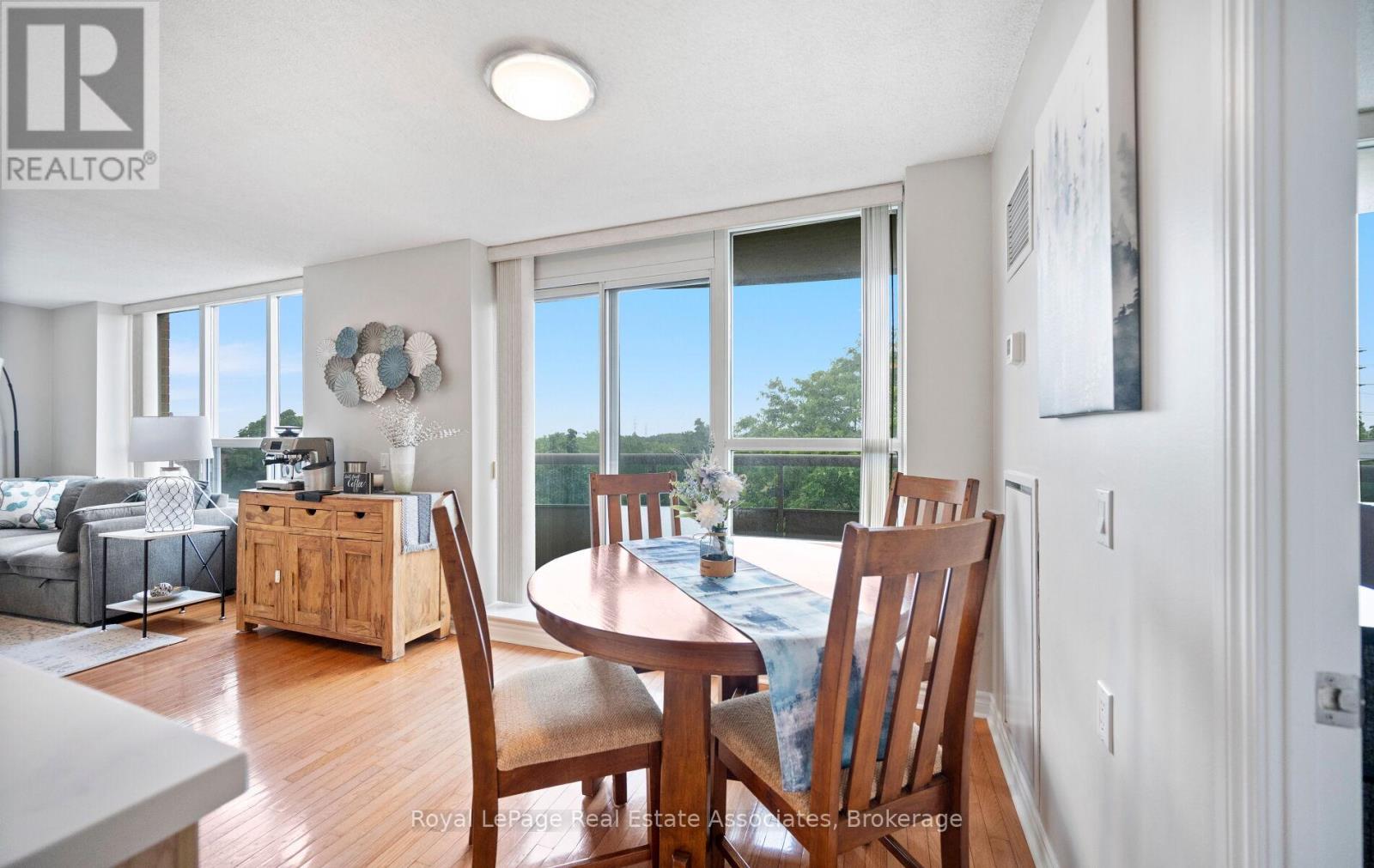 #402 4640 KIMBERMOUNT AVENUE - 17