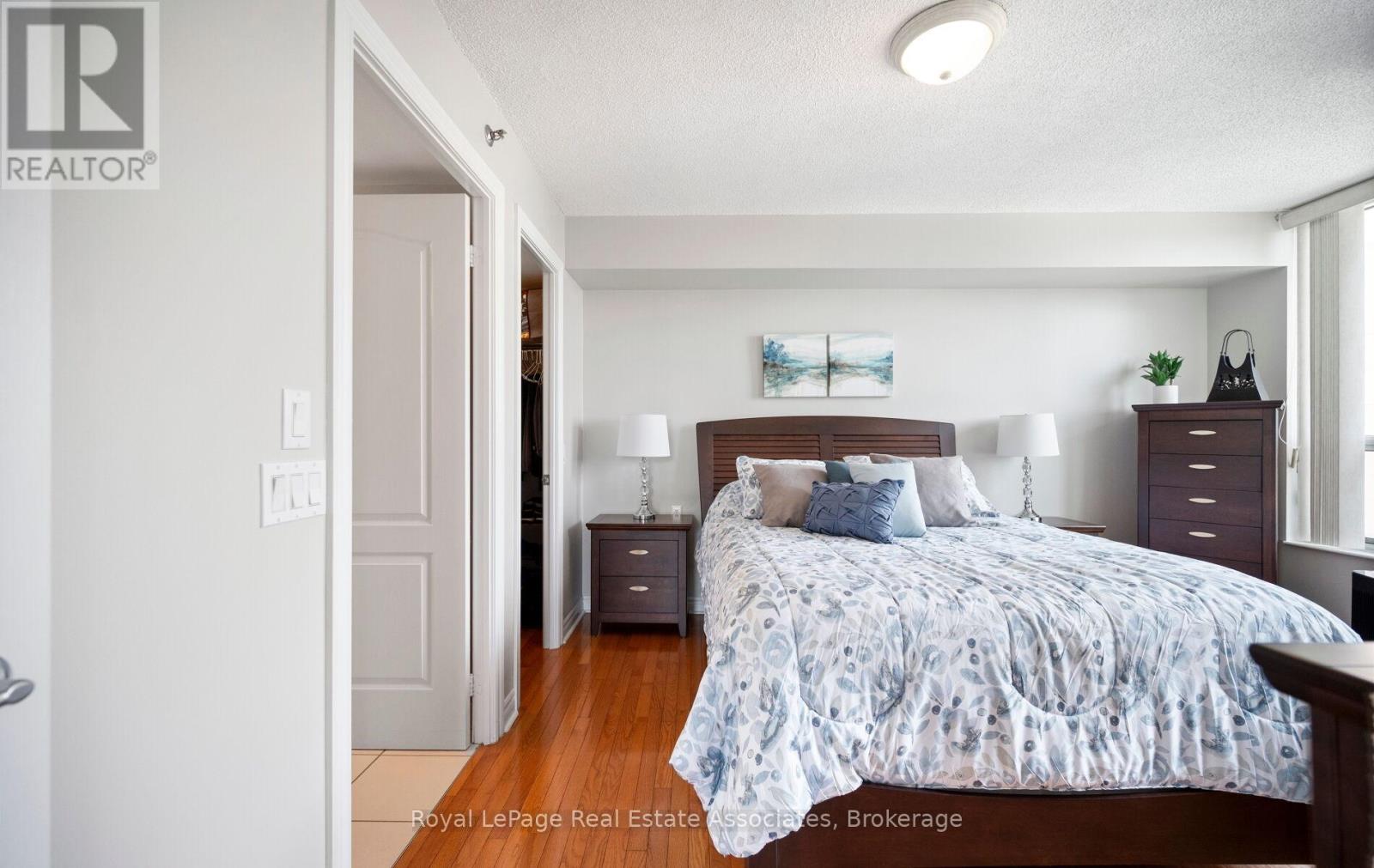 #402 4640 KIMBERMOUNT AVENUE - 19