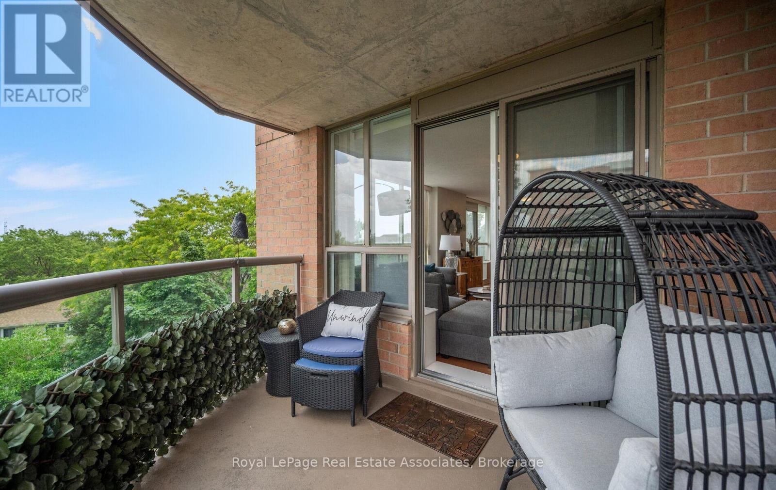 #402 4640 KIMBERMOUNT AVENUE - 32