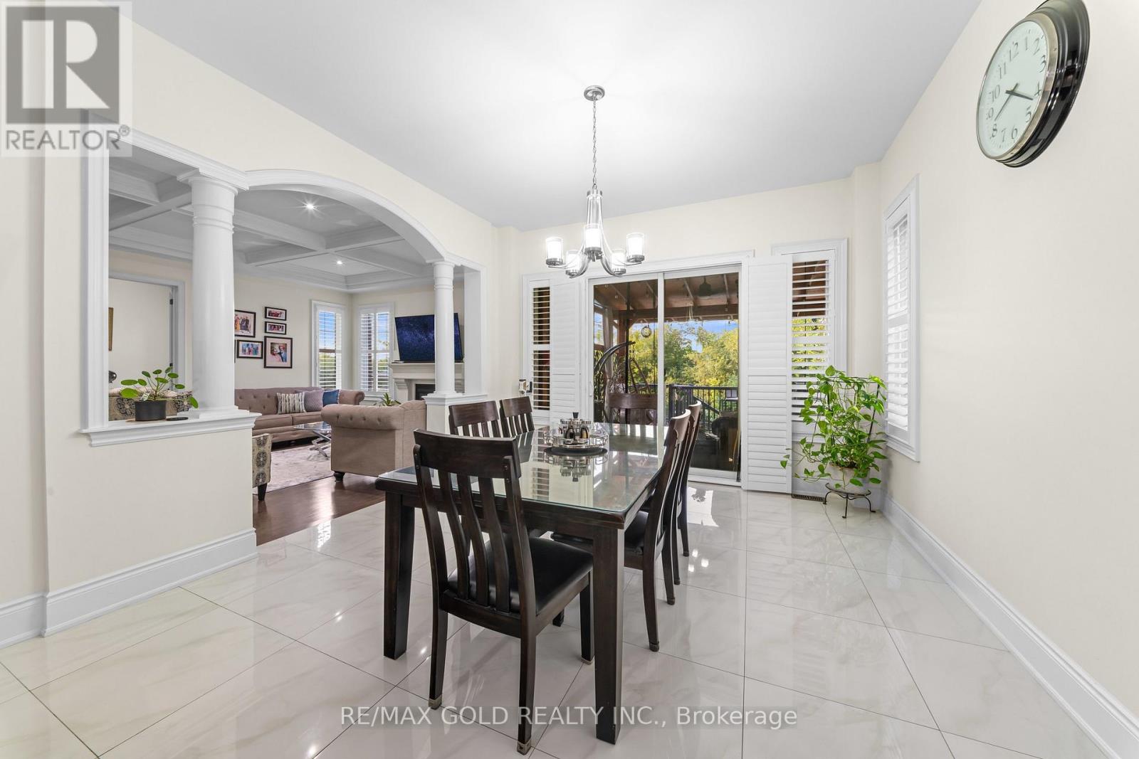 26 SPAIN CRESCENT - 10