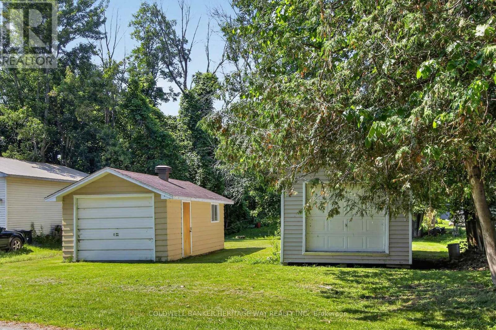 122 AVENUE 4 AVENUE - 45
