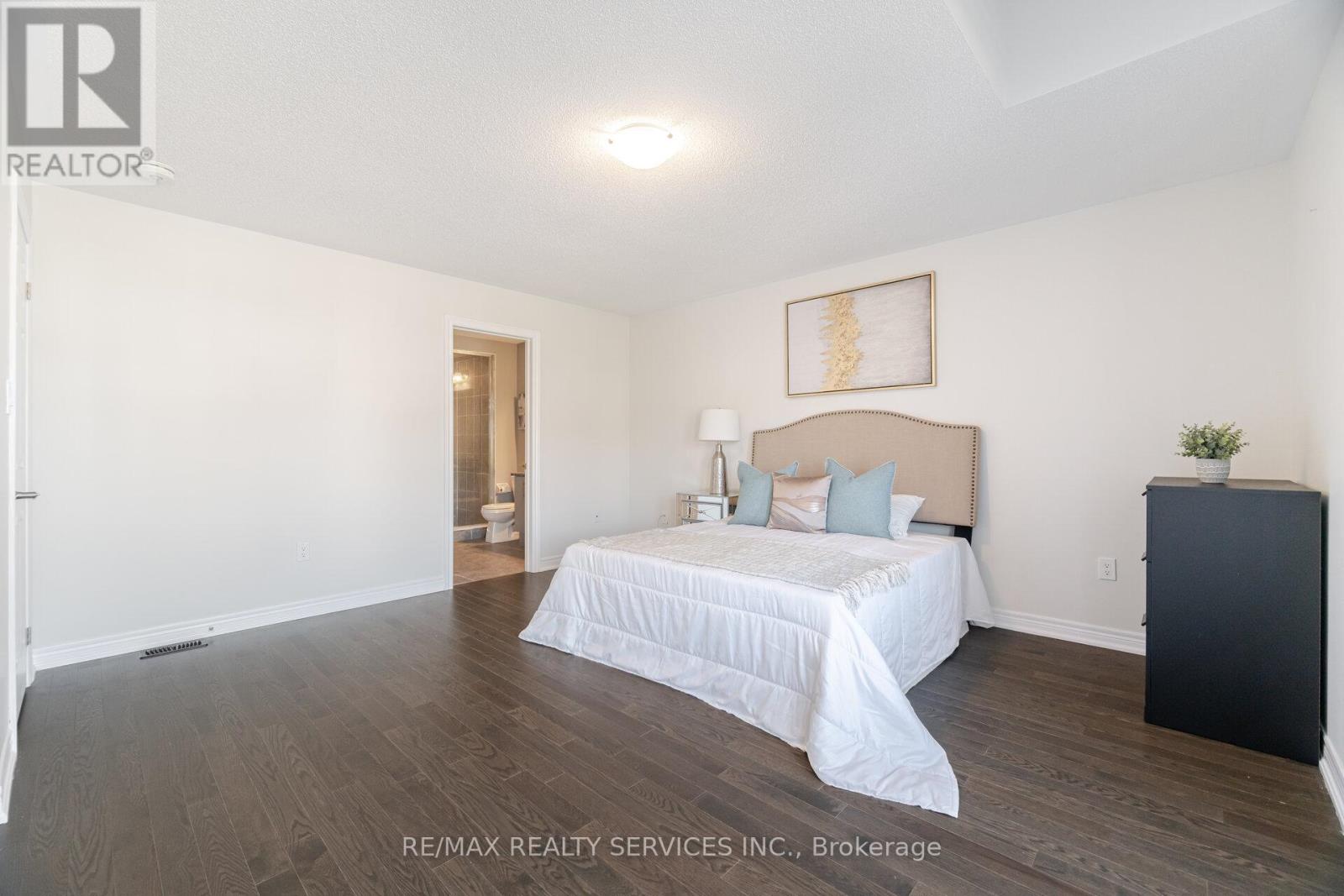 104 PICK ROAD - 35