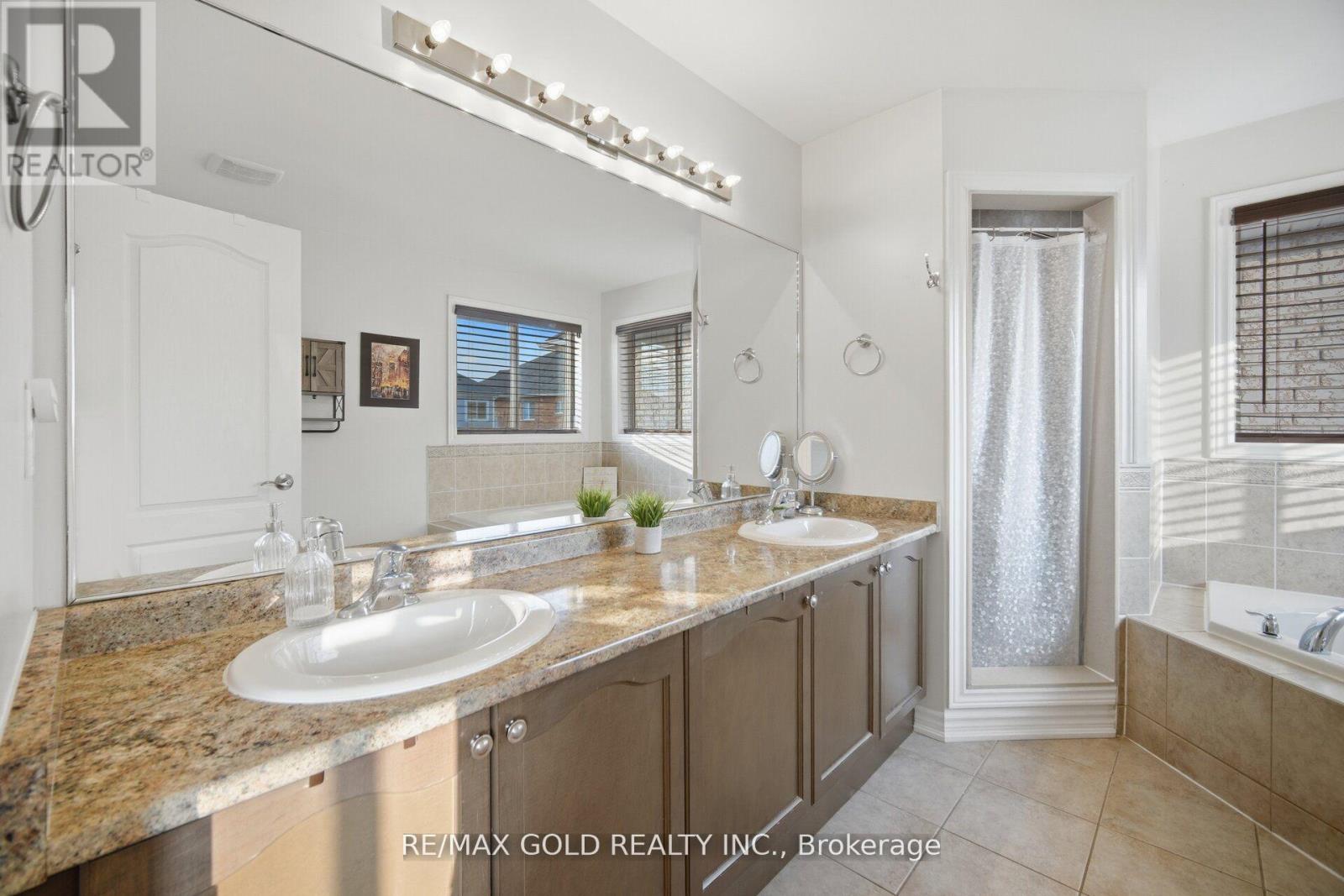 330 WALLACE STREET - 29