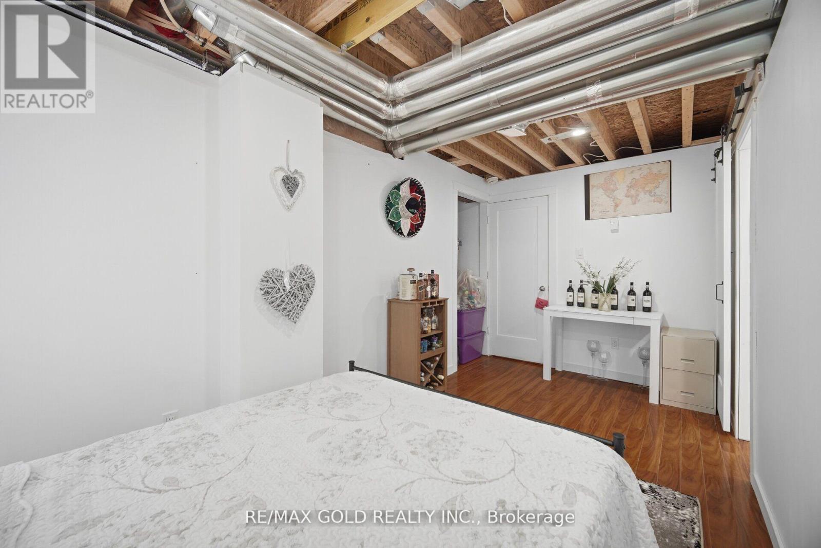330 WALLACE STREET - 44