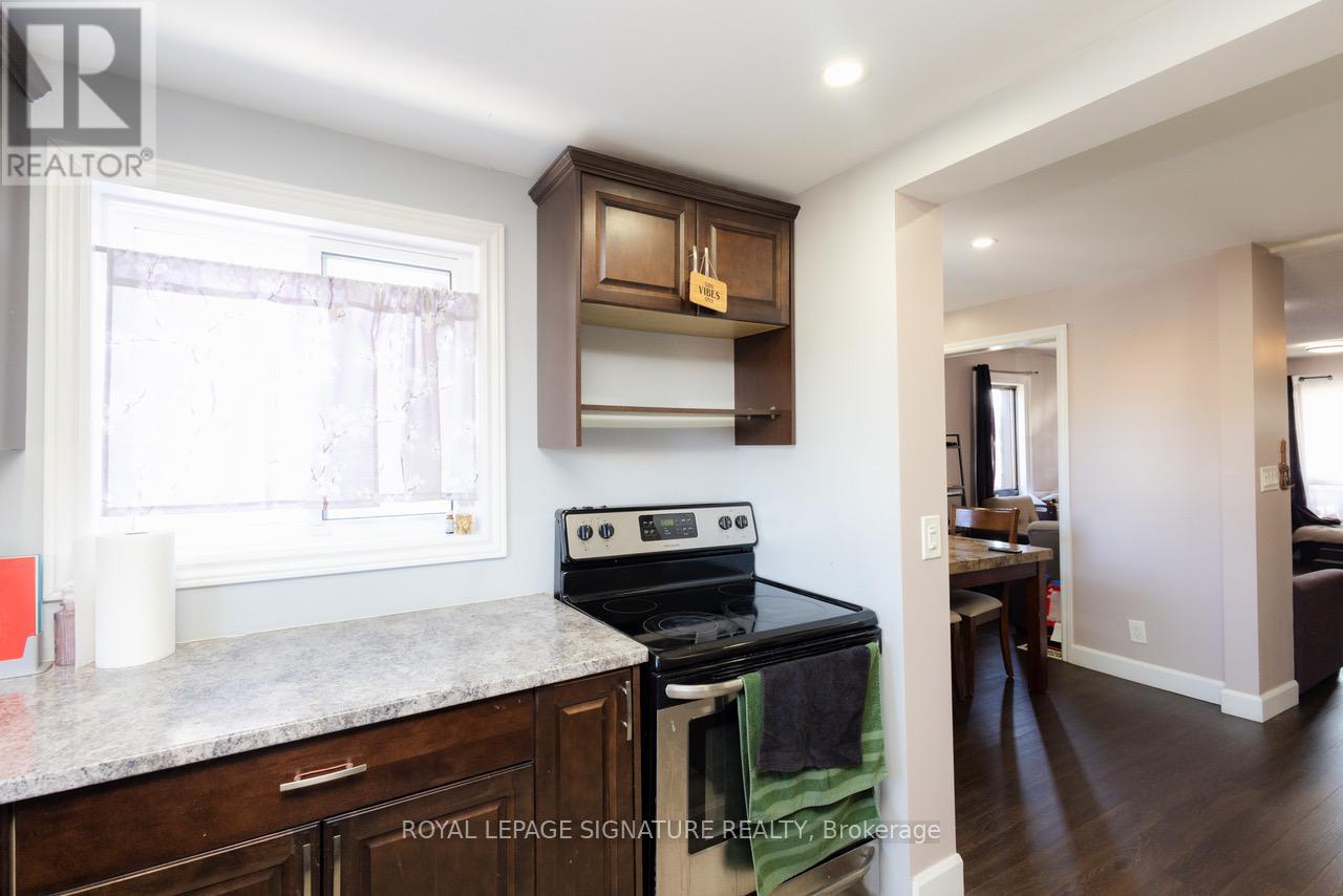 317 BRITANNIA AVENUE - 16