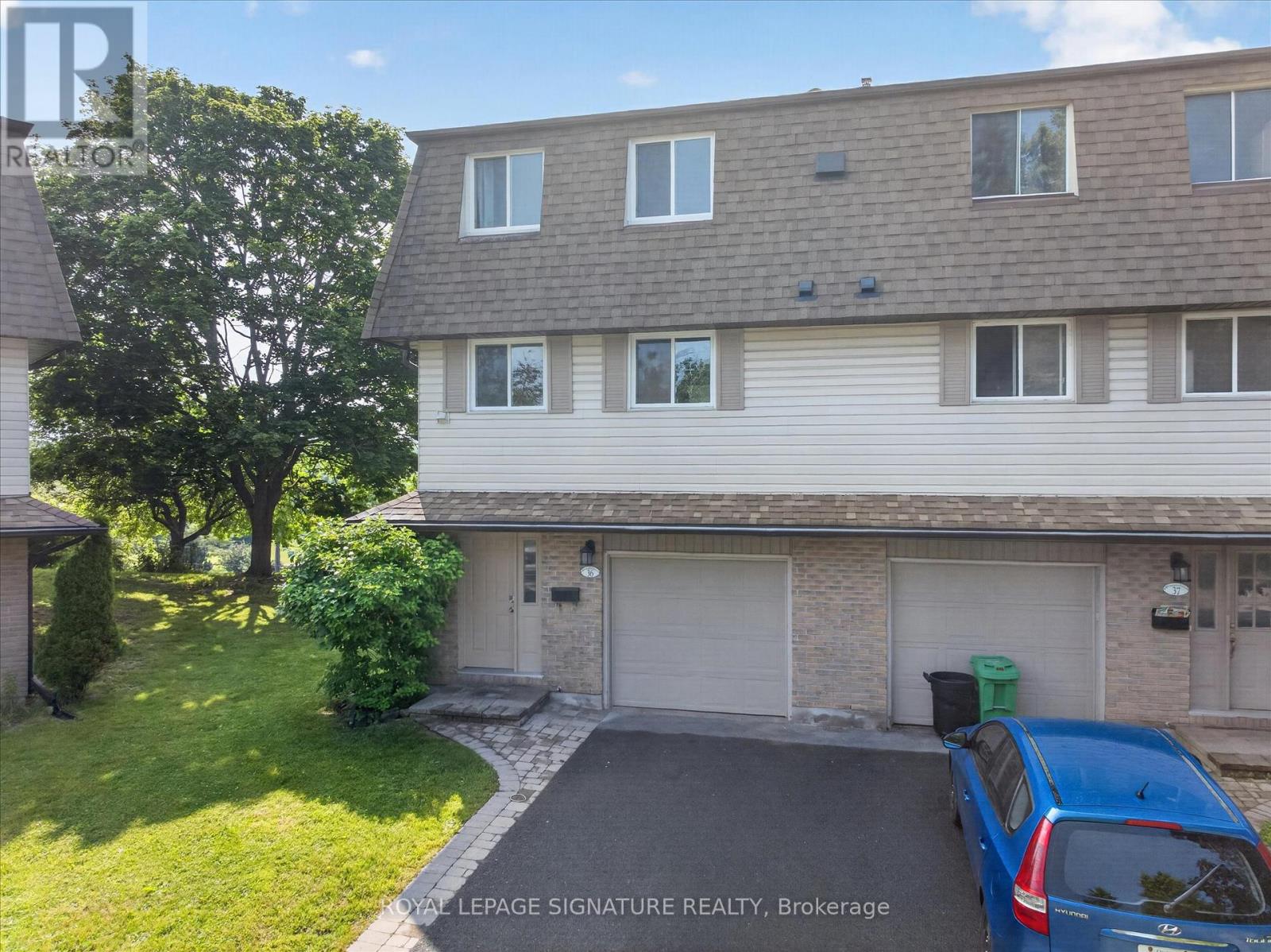#36 30 CHAMPLAIN CRESCENT - 1