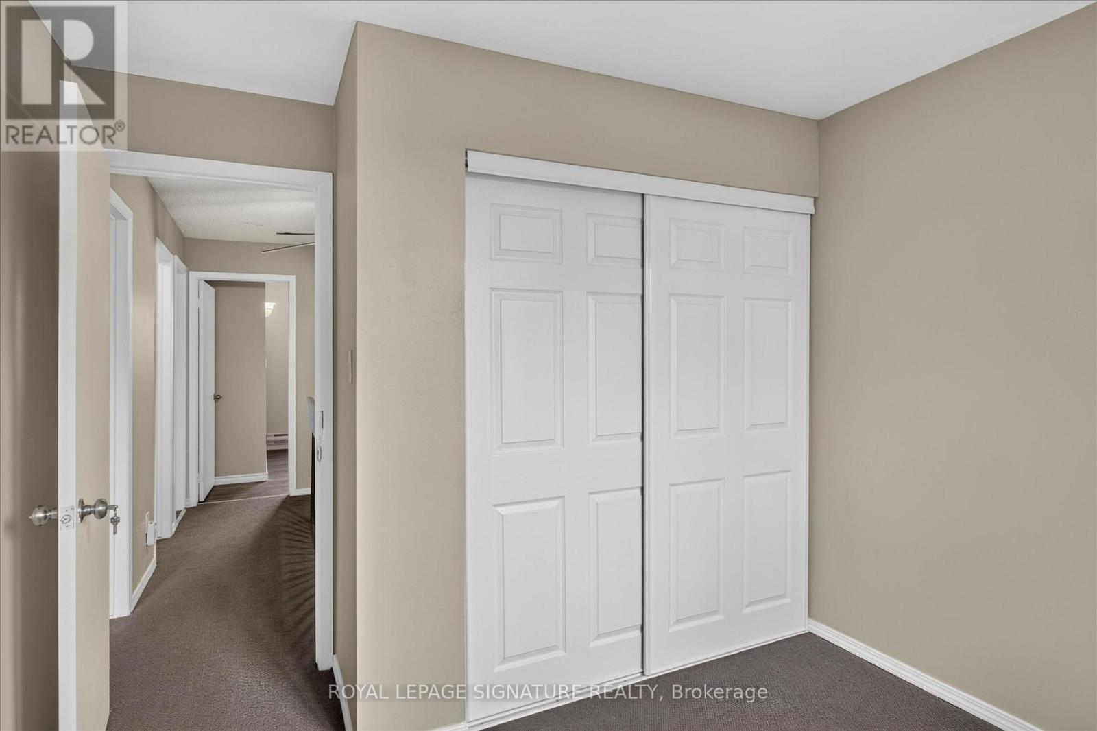 #36 30 CHAMPLAIN CRESCENT - 35