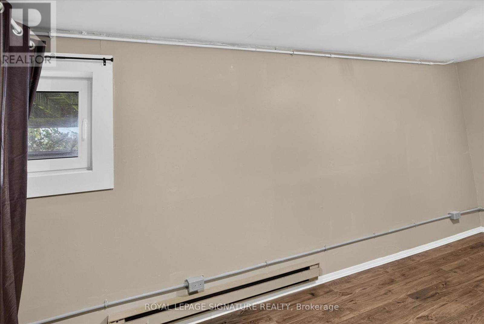 #36 30 CHAMPLAIN CRESCENT - 36
