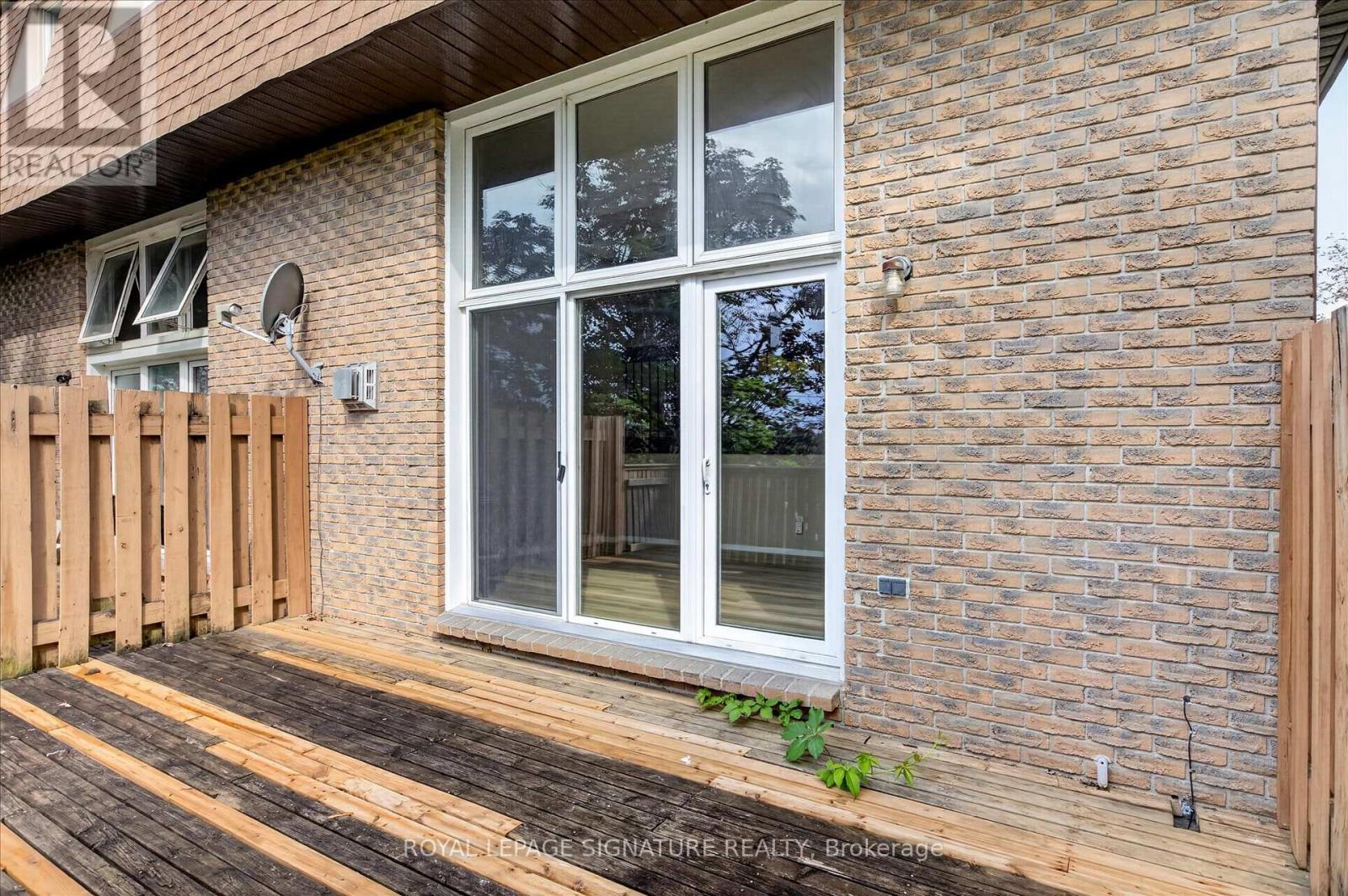 #36 30 CHAMPLAIN CRESCENT - 38