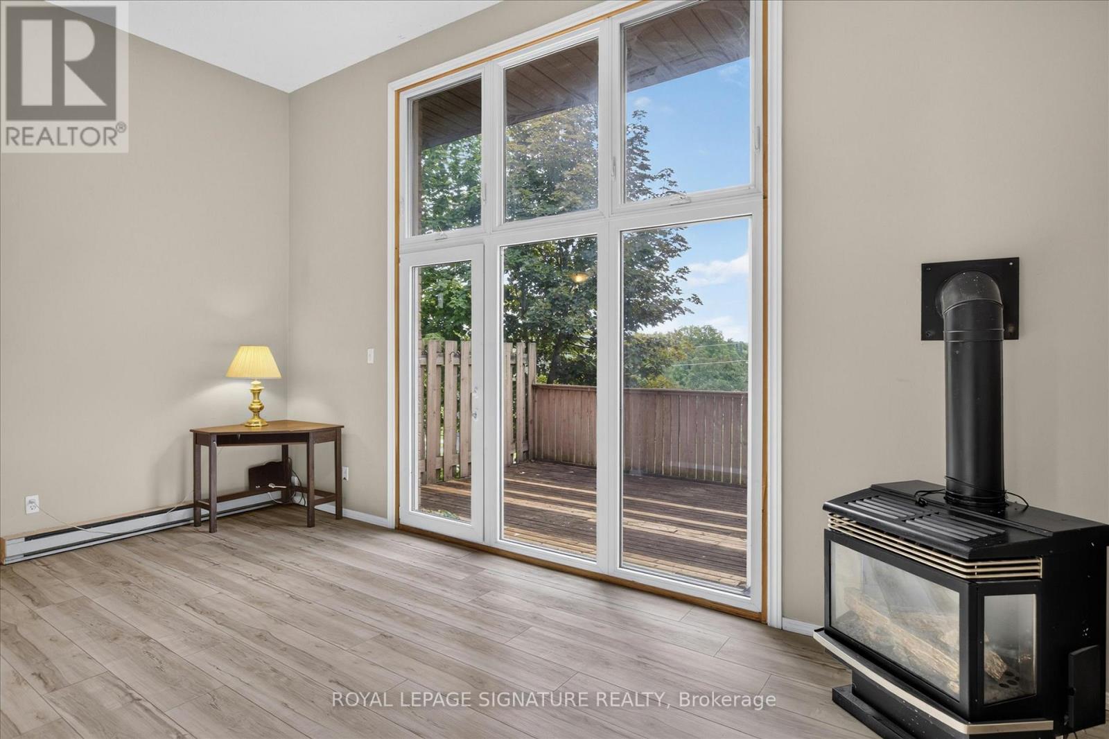 #36 30 CHAMPLAIN CRESCENT - 6