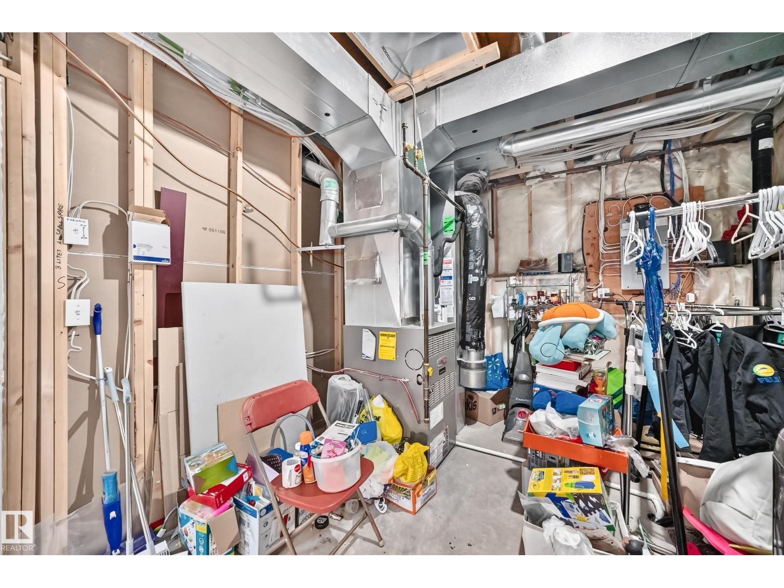2984 MCPHADDEN WY SW - 42