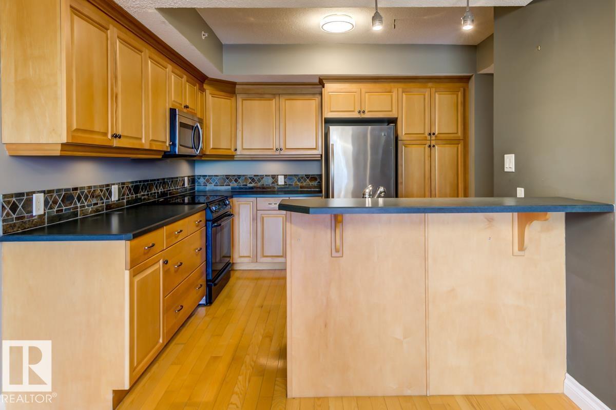 #607 11111 82 Avenue NW - 8