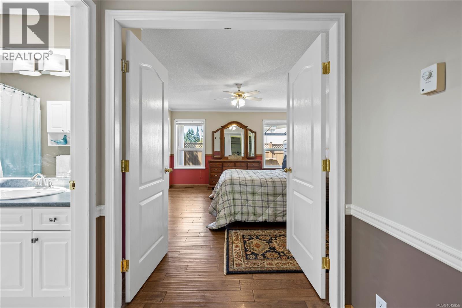 696 Redwood Dr - 20