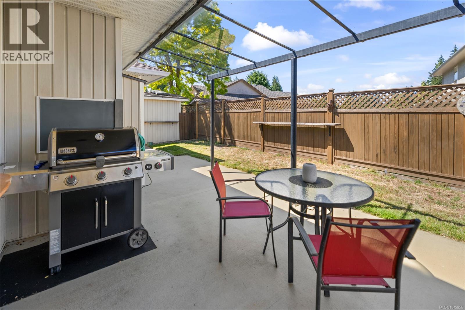 696 Redwood Dr - 30