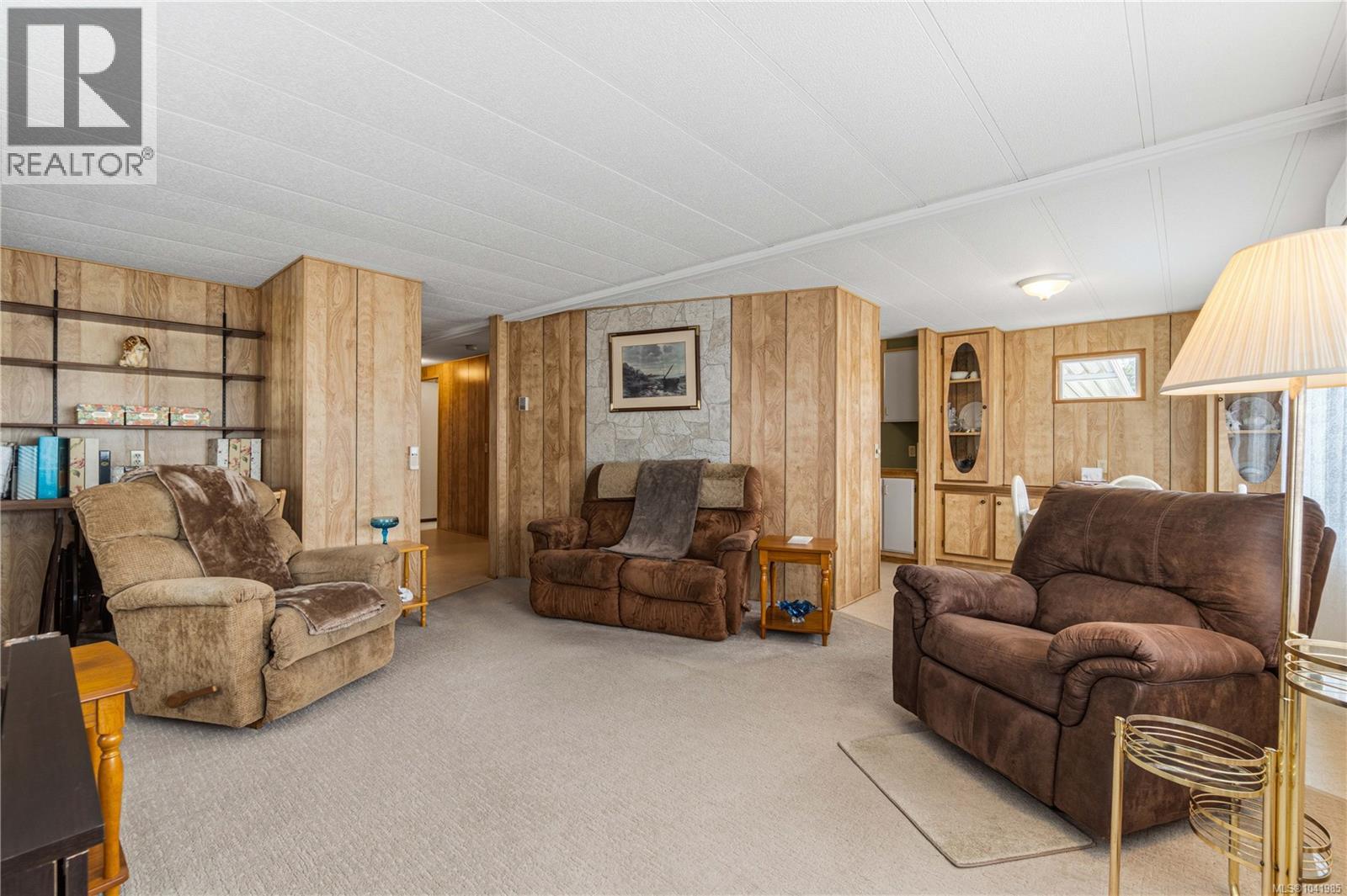 #15 4935 Broughton St - 15