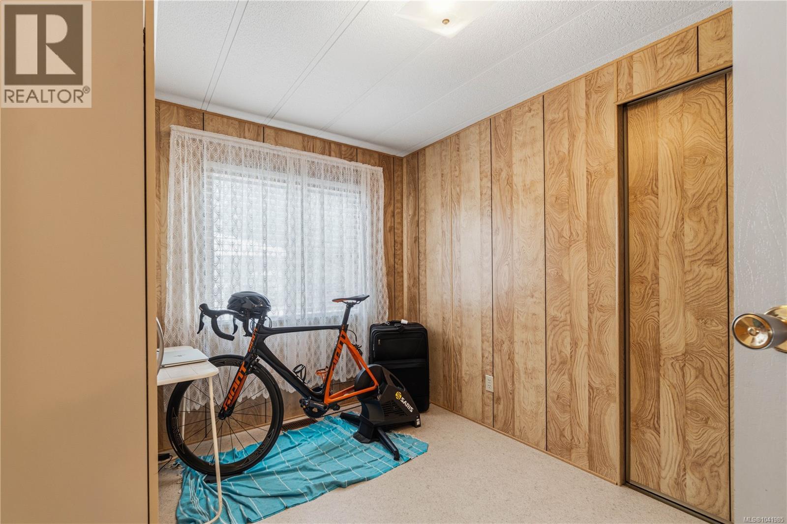 #15 4935 Broughton St - 18