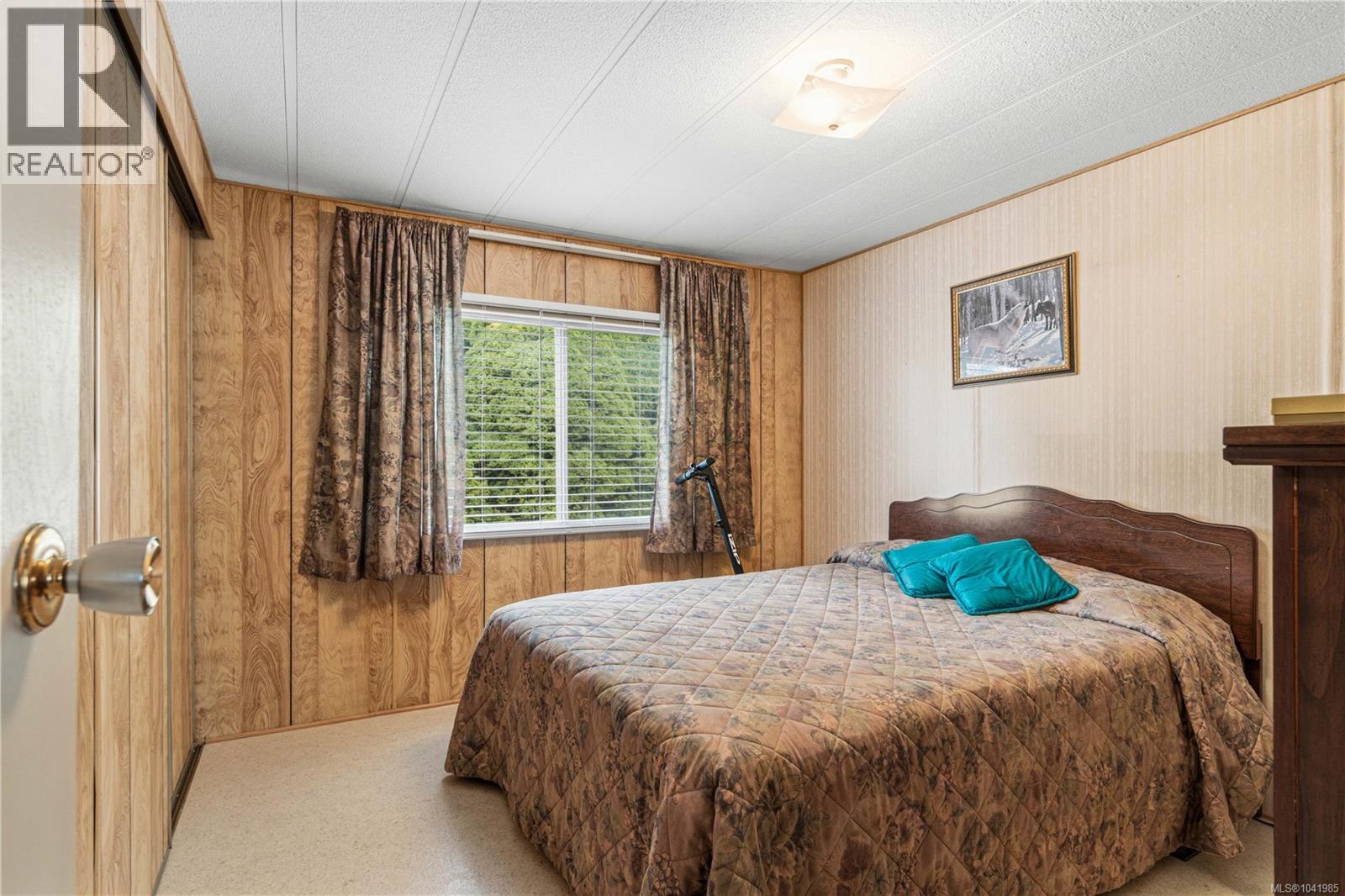 #15 4935 Broughton St - 19