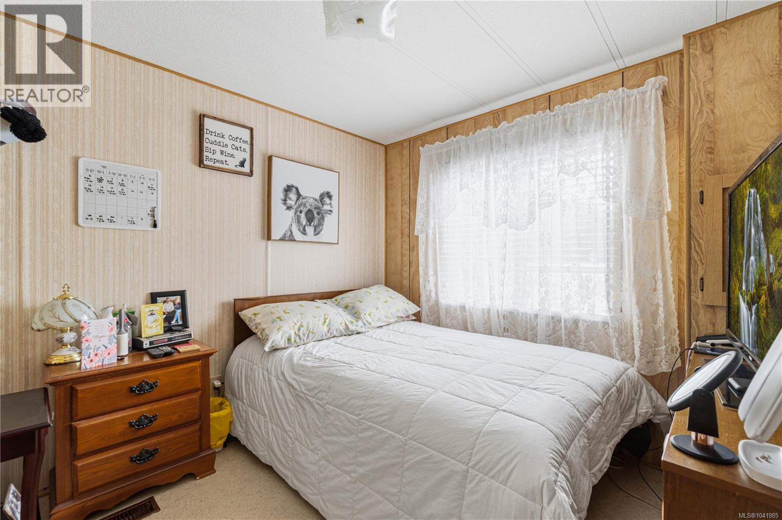 #15 4935 Broughton St - 20