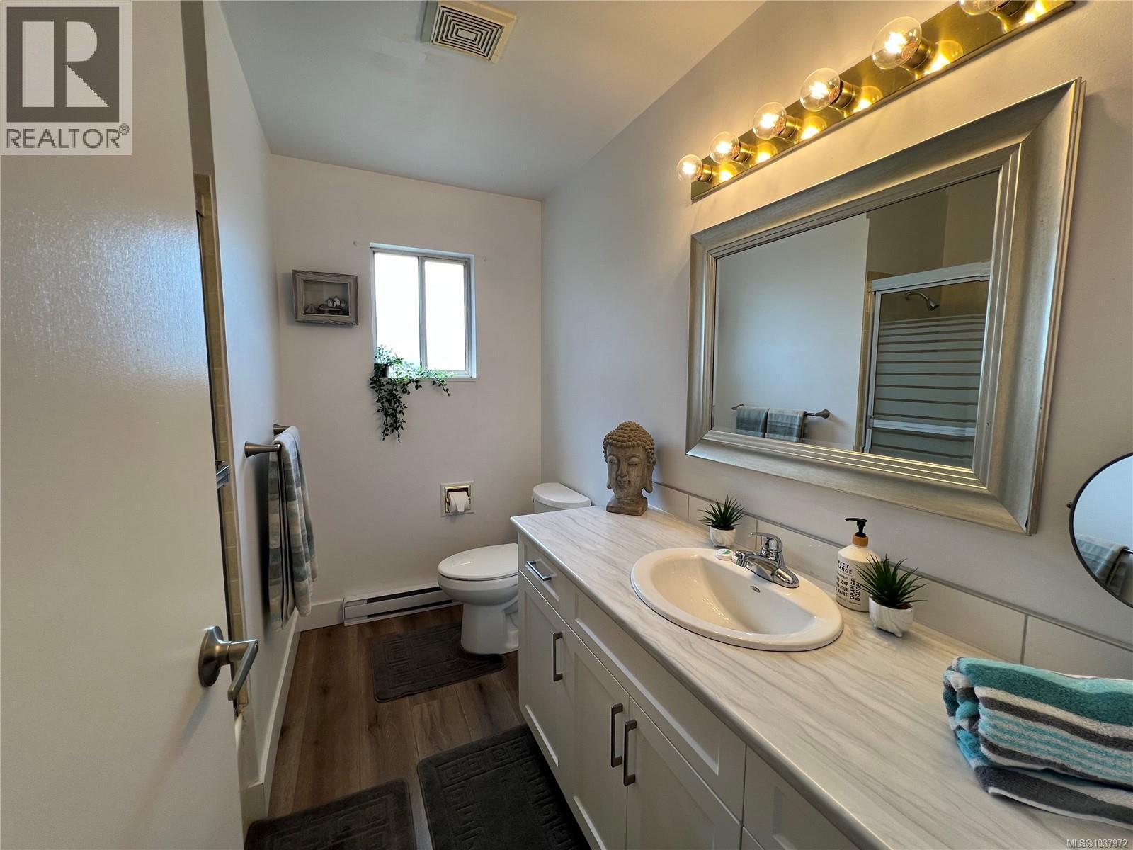 537 Maquinna Dr N - 23