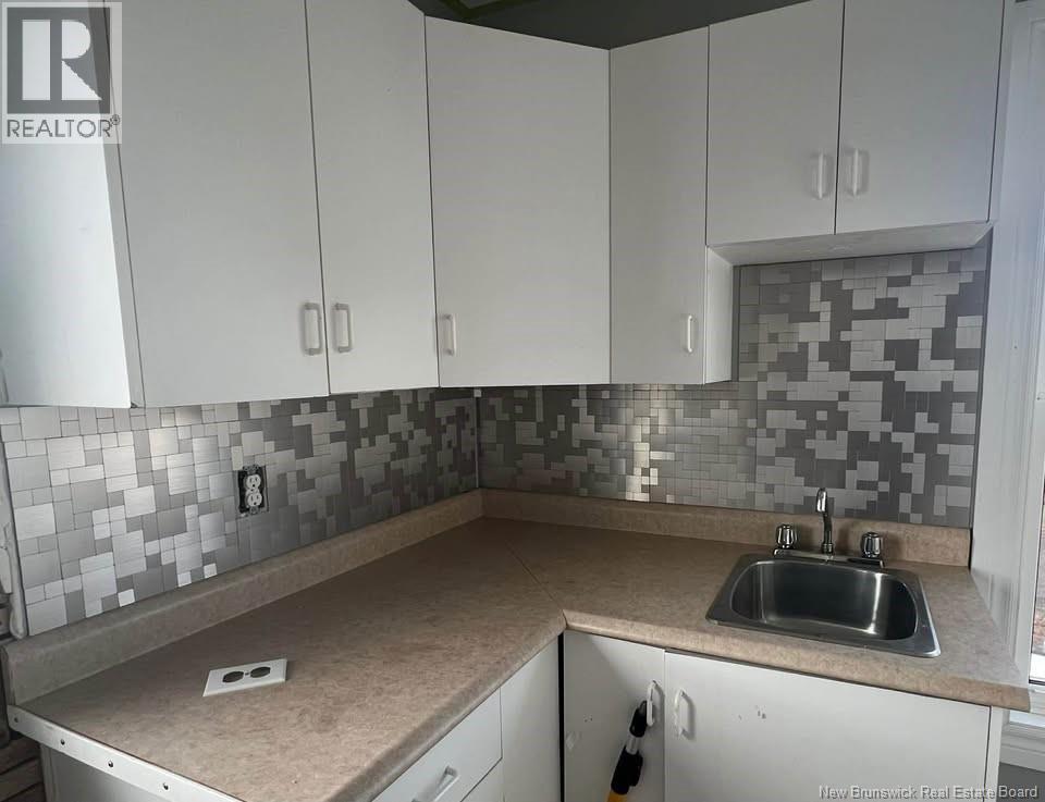 9418 Main - 6