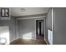 9418 Main, photo 2