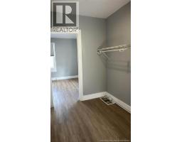 9418 Main, photo 4