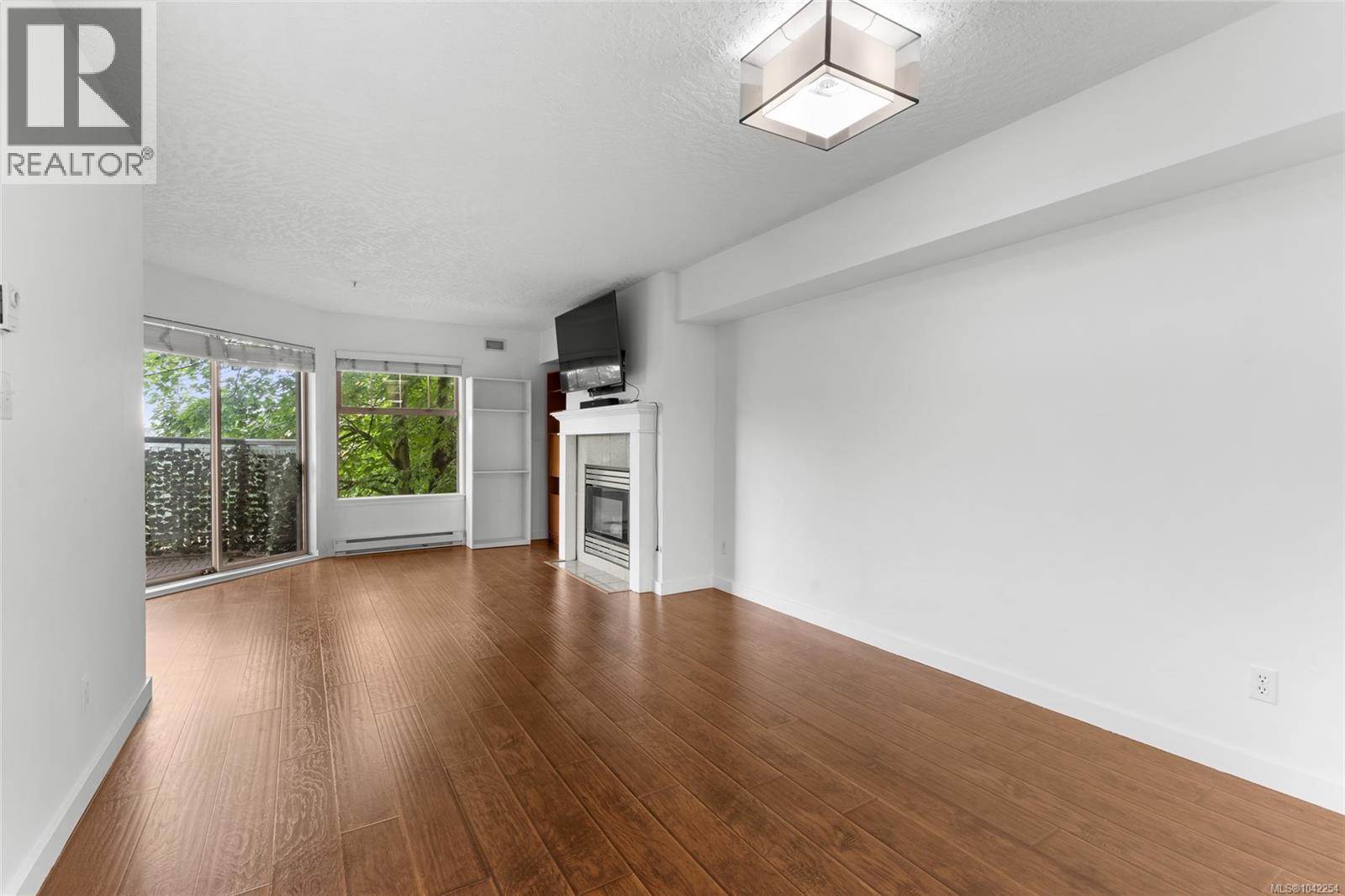 #305 935 Johnson St - 14