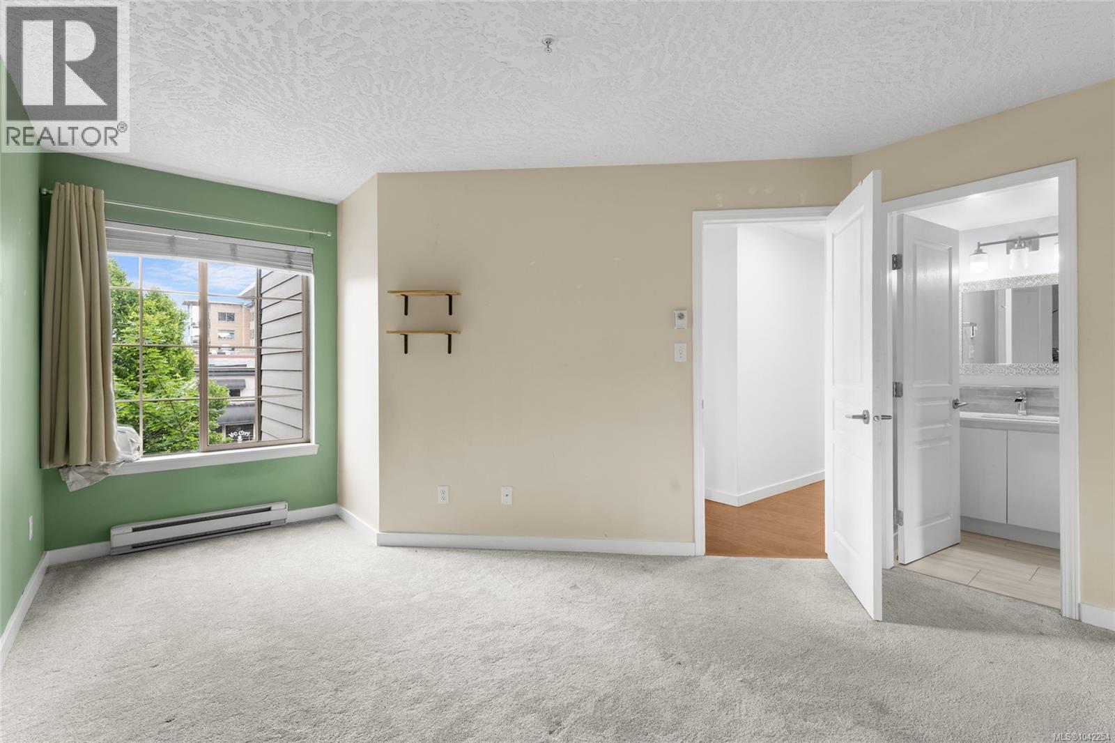 #305 935 Johnson St - 17