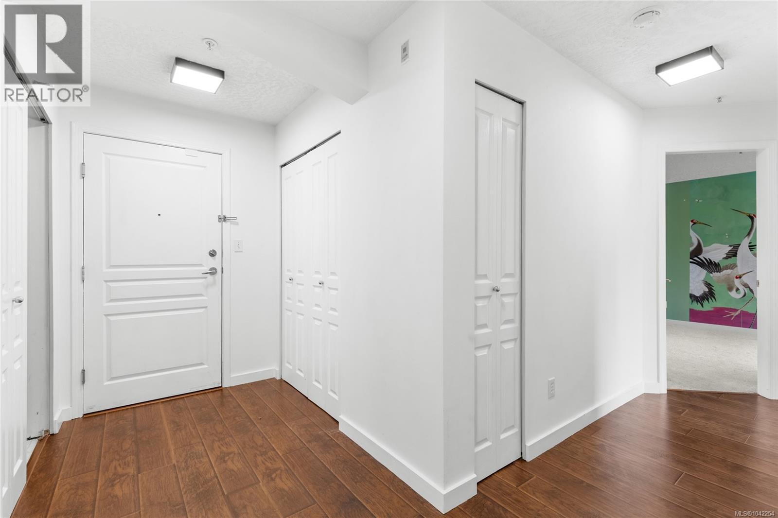 #305 935 Johnson St - 25