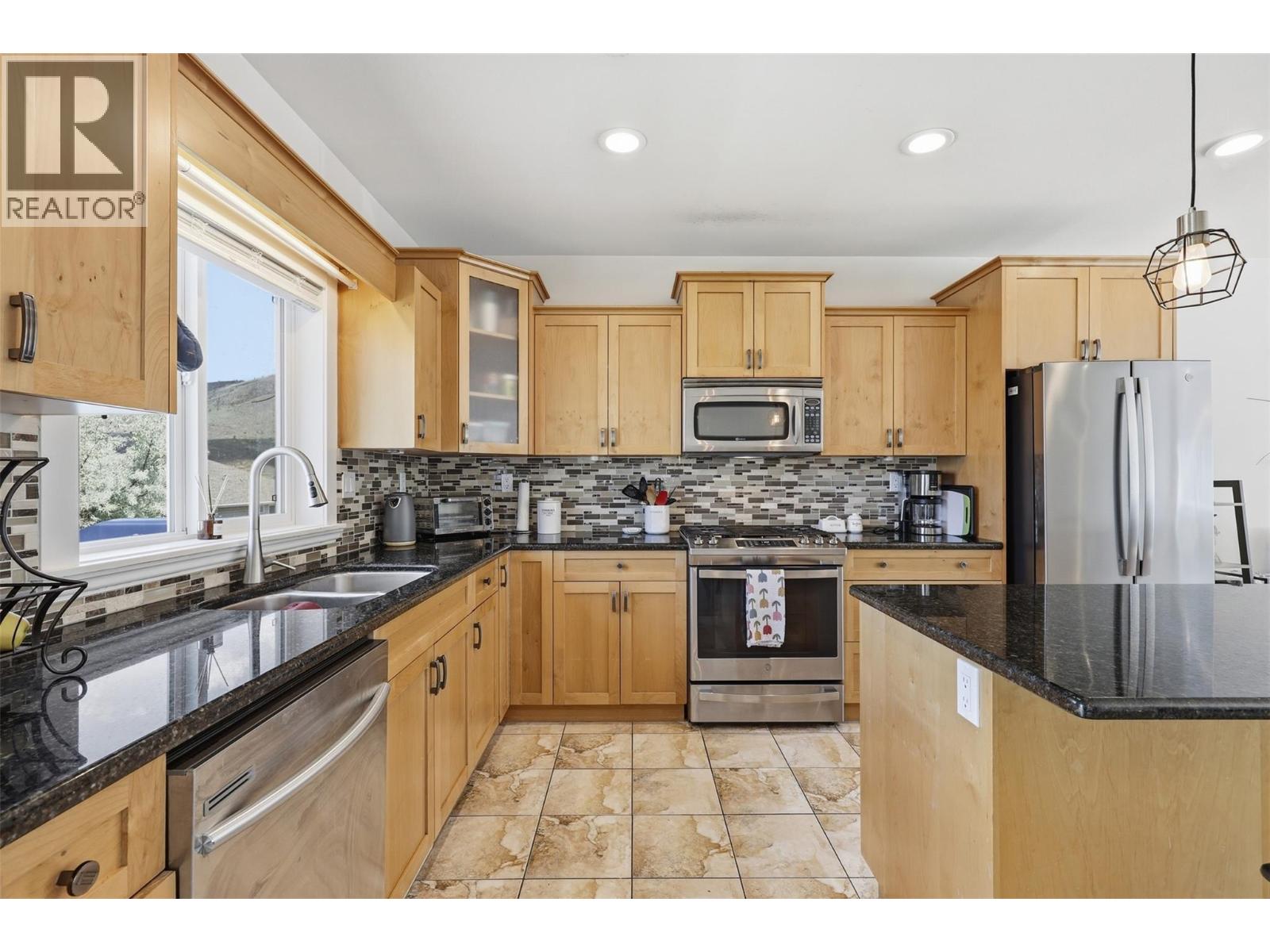 365 Cougar Road - 11