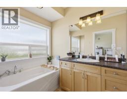 365 Cougar Road, Kamloops, BC V2C6V1 Photo 18