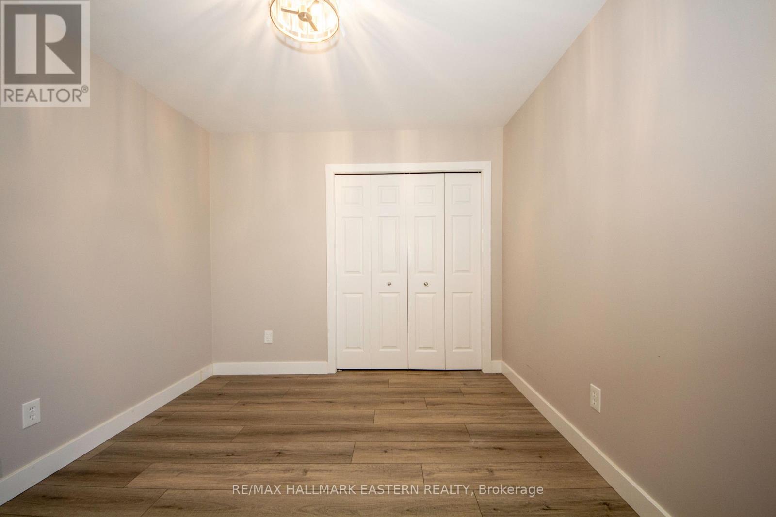 36 RUSSELL HILL ROAD - 17